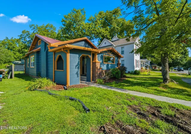 image of 906 Pennsylvania Ave, Etowah, TN 37331 | MLS# 3526621