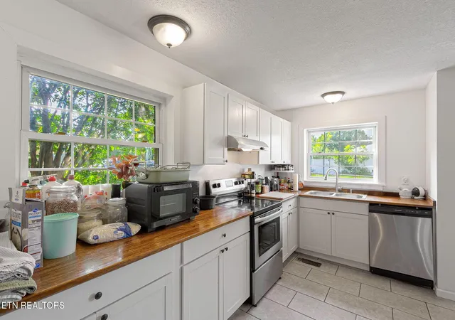 image of 100 Pallas Rd, Oak Ridge, TN 37830 | MLS# 3526641