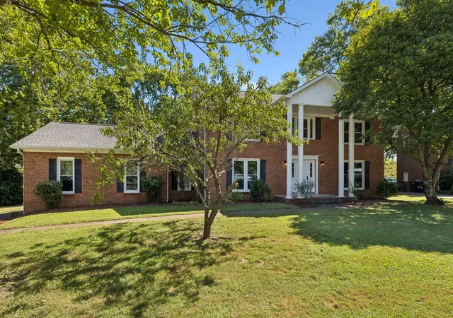 Photo 2 of Single family home for sale at 5941 Fireside Dr, Brentwood, TN 37027 | MLS# 3527156 | Listing updated on 2026-08-26