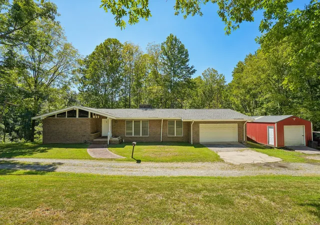 Photo 2 of Single family home for sale at 1071 Simms Heights Rd, Kingston Springs, TN 37082 | MLS# 3527046 | Listing updated on 2026-09-06