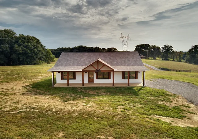 Photo 4 of Single family home for sale at 2044 Womble Ridge Rd, Ethridge, TN 38456 | MLS# 3601707 | Listing updated on 2026-09-27