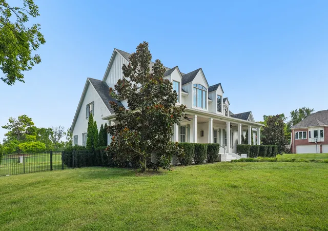 Photo 4 of Sale Pending at 1714 Andrew Crockett Ct, Brentwood, TN 37027 | MLS# 3526932 | Listing updated on 2026-09-01