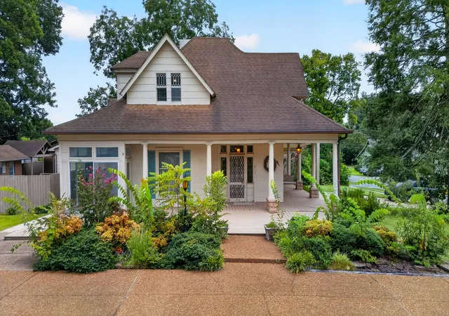 Photo 3 of Single family home for sale at 517 Laurel Ave, South Pittsburg, TN 37380 | MLS# 3527405 | Listing updated on 2026-08-27