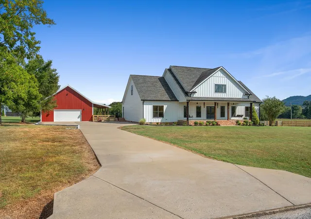 Photo 3 of Single family home for sale at 8593 Short Crk Rd, Christiana, TN 37037 | MLS# 3529446 | Listing updated on 2026-09-12