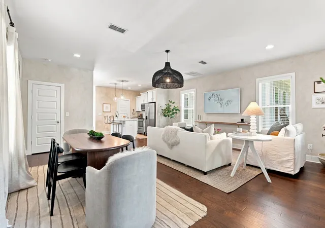 Photo 4 of Single family home for sale at 717 Cottage Park Dr, Nashville, TN 37207 | MLS# 3526923 | Listing updated on 2026-08-30
