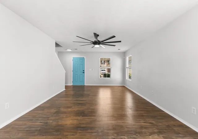 Photo 3 of Single family home for sale at 2879 Creekbend Dr, Nashville, TN 37207 | MLS# 3527544 | Listing updated on 2026-09-02