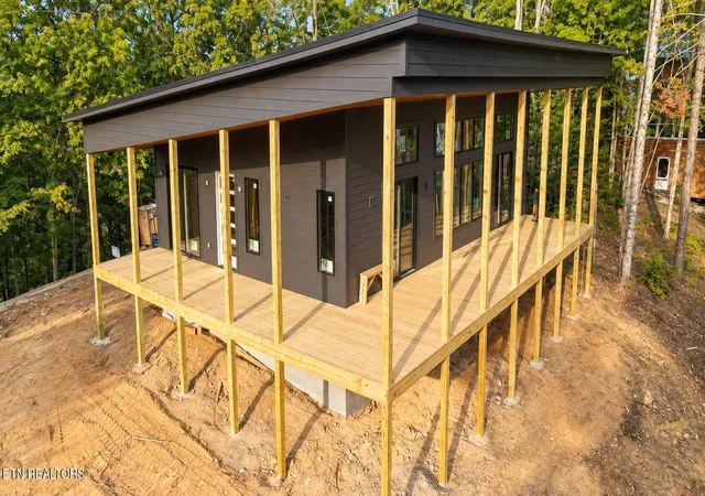 Photo 2 of Single family home for sale at 3173 Stepping Stone Dr, Sevierville, TN 37862 | MLS# 3544470 | Listing updated on 2026-09-23