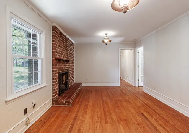 Photo 3 of Single family home for sale at 214 Crestwood Dr, Tullahoma, TN 37388 | MLS# 3547237 | Listing updated on 2026-10-06