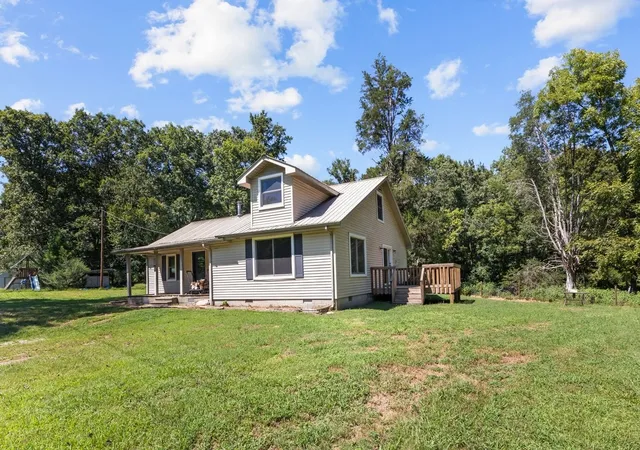Photo 3 of Single family home for sale at 6371 Hassell Creek Rd, Lyles, TN 37098 | MLS# 3527273 | Listing updated on 2026-09-02