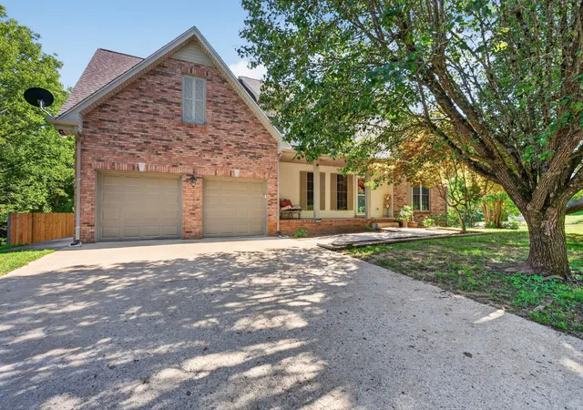 2nd image of 534 Christel Springs Dr, Clarksville, TN 37043 | MLS# 3527490