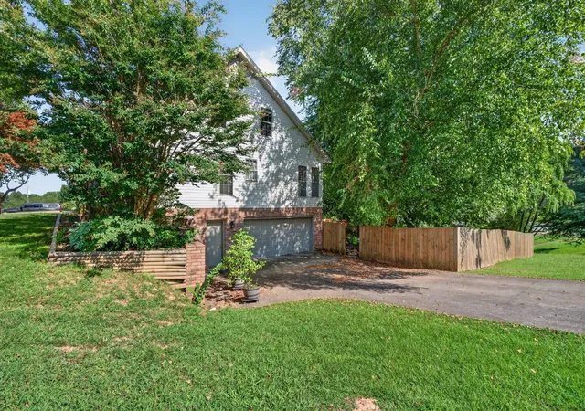 5th image of 534 Christel Springs Dr, Clarksville, TN 37043 | MLS# 3527490