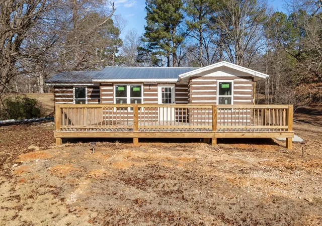 3rd image of 70 Old Bruceton Rd, Bruceton, TN 38317 | MLS# 3526822