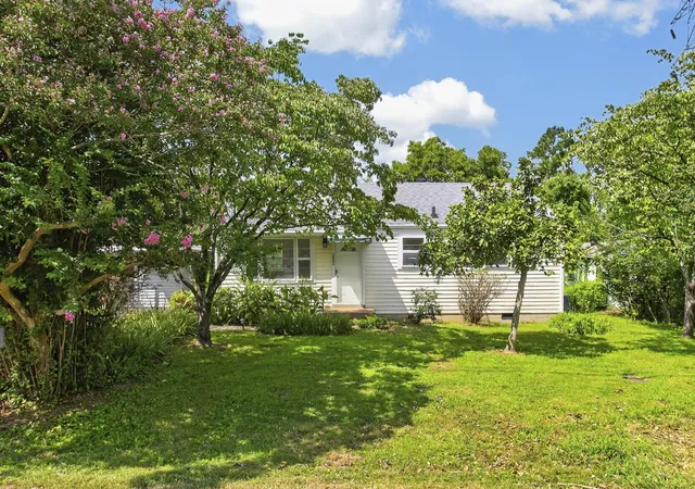 Photo 3 of Single family home for sale at 2921 Ironwood Dr, Nashville, TN 37214 | MLS# 3527310 | Listing updated on 2026-08-27