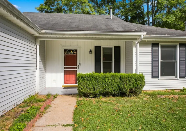 Photo 3 of Single family home for sale at 1904 Gettysburg Lane, Columbia, TN 38401 | MLS# 3527850 | Listing updated on 2026-10-29
