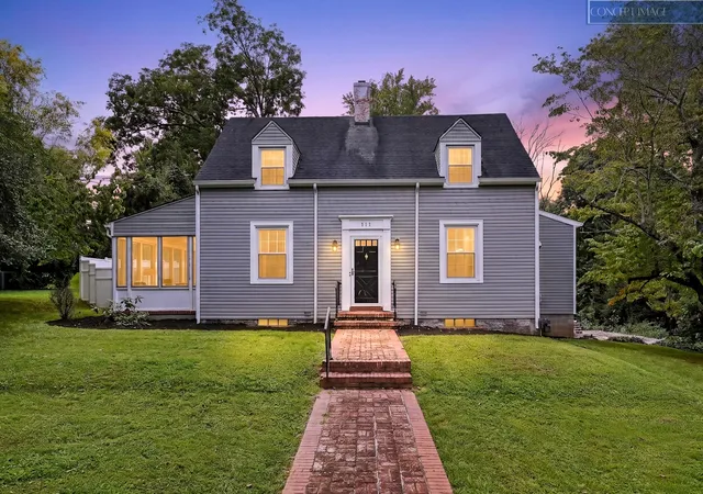 Photo 2 of Single family home for sale at 111 Westwood Dr, Mc Minnville, TN 37110 | MLS# 3528047 | Listing updated on 2026-09-01