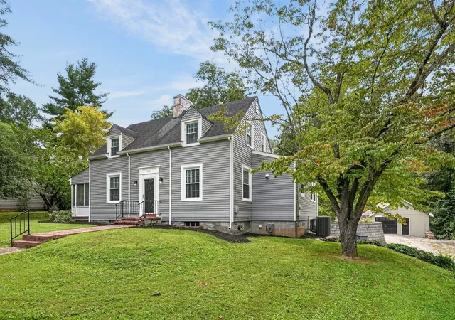 Photo 4 of Single family home for sale at 111 Westwood Dr, Mc Minnville, TN 37110 | MLS# 3528047 | Listing updated on 2026-09-01