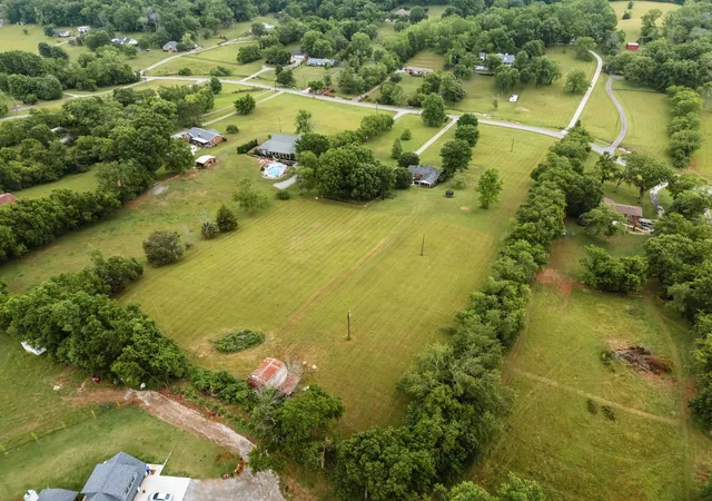 Photo 2 of Land for sale at 0 Madison Crk Rd, Goodlettsville, TN 37072 | MLS# 3529642 | Listing updated on 2026-08-31