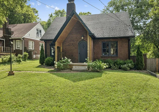 Photo 4 of Single family home for sale at 2316 Riverside Dr, Nashville, TN 37216 | MLS# 3530514 | Listing updated on 2026-10-05