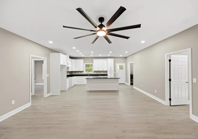 Photo 2 of Single family home for sale at 19 Dobson Ave, Camden, TN 38320 | MLS# 3527782 | Listing updated on 2026-10-02