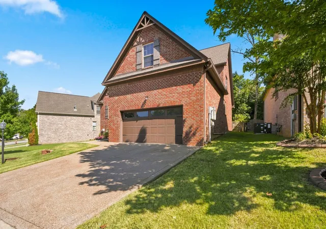 Photo 3 of Single family home for sale at 2561 Hessey Pass, Mount Juliet, TN 37122 | MLS# 3527267 | Listing updated on 2026-10-23
