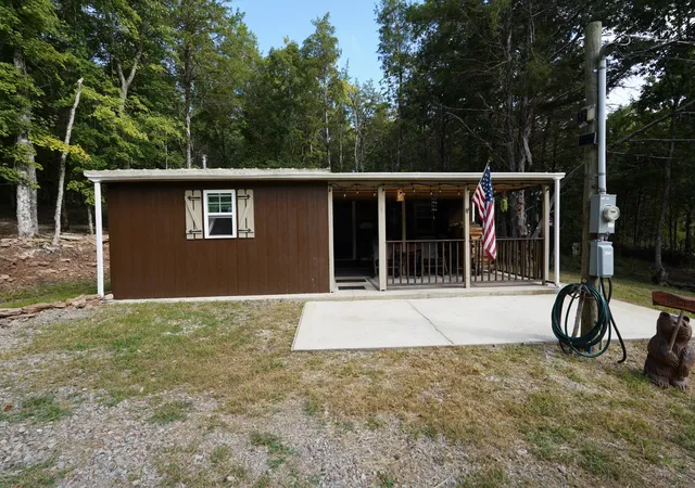 Photo 1 of Single family home for sale at 2279 Doll Conway Rd, Clifton, TN 38425 | MLS# 3526984 | Listing updated on 2026-08-26