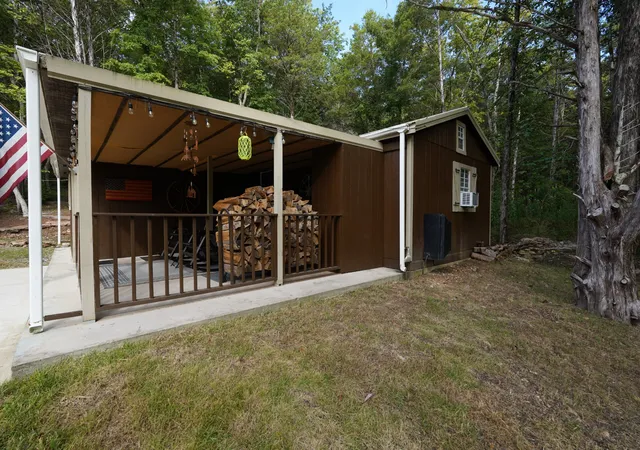 Photo 2 of Single family home for sale at 2279 Doll Conway Rd, Clifton, TN 38425 | MLS# 3526984 | Listing updated on 2026-08-26
