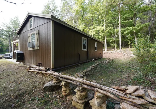 Photo 3 of Single family home for sale at 2279 Doll Conway Rd, Clifton, TN 38425 | MLS# 3526984 | Listing updated on 2026-08-26