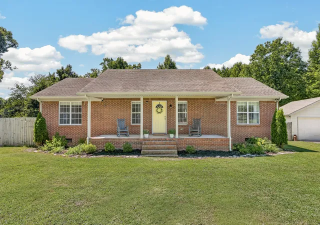 Photo 1 of Single family home for sale at 29 Heather Rd, Fayetteville, TN 37334 | MLS# 3526951 | Listing updated on 2026-09-02