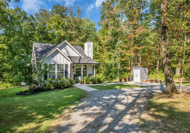 Photo 2 of Single family home for sale at 684 Slaydenwood Rd, Vanleer, TN 37181 | MLS# 3542435 | Listing updated on 2026-09-08