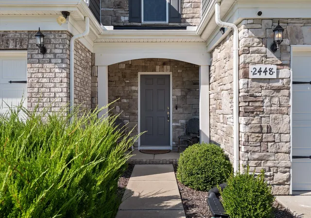 Photo 2 of Townhouse for sale at 2448 Salem Creek Ct, Murfreesboro, TN 37128 | MLS# 3527025 | Listing updated on 2026-10-16
