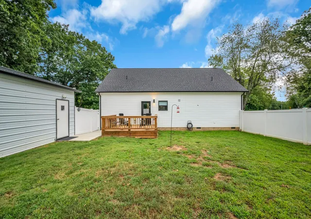 Photo 4 of Single family home for sale at 330 Kaiser Rd, Dickson, TN 37055 | MLS# 3528797 | Listing updated on 2026-09-01