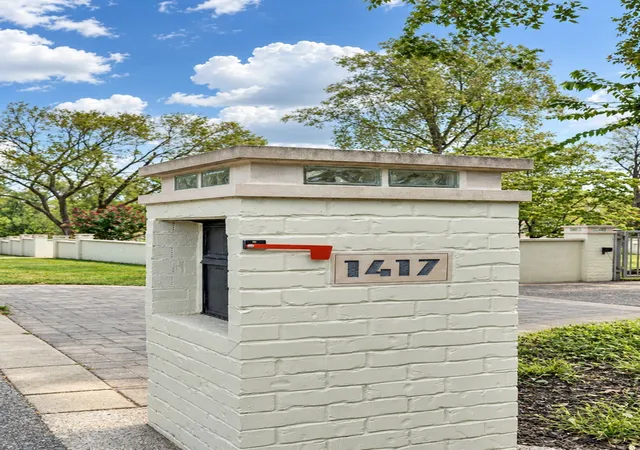 Photo 3 of Single family home for sale at 1417 Graybar Ln, Nashville, TN 37215 | MLS# 3597428 | Listing updated on 2026-10-06