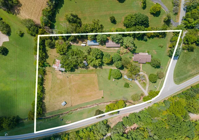 Photo 2 of Single family home for sale at 6861 Arno Allisona Rd, College Grove, TN 37046 | MLS# 3530978 | Listing updated on 2026-09-26