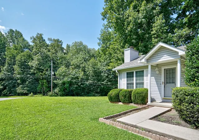 Photo 2 of Single family home for sale at 1669 Boone Dr, Cookeville, TN 38506 | MLS# 3527107 | Listing updated on 2026-08-26