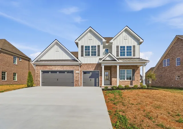 Photo 2 of Single family home for sale at 5561 Sinclair St, Murfreesboro, TN 37127 | MLS# 3527000 | Listing updated on 2026-09-26