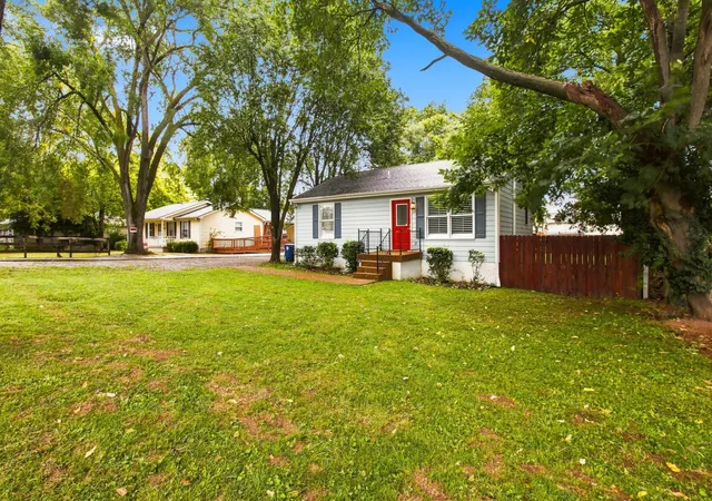 Photo 3 of Single family home for sale at 132 Good Neighbors Rd, Franklin, TN 37064 | MLS# 3541470 | Listing updated on 2026-10-04