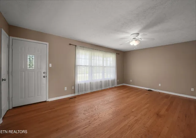 Photo 4 of Single family home for sale at 2019 Martha Washington Rd, Clarkrange, TN 38553 | MLS# 3527011 | Listing updated on 2026-09-27