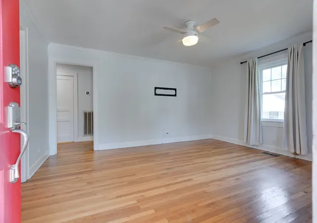 Photo 2 of Single family home for sale at 316 7th Ave, Columbia, TN 38401 | MLS# 3527081 | Listing updated on 2026-10-02