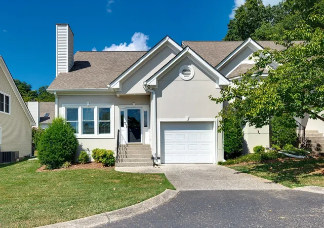 Photo 1 of Townhouse for sale at 110 Hicks Rd, Nashville, TN 37221 | MLS# 3529096 | Listing updated on 2026-09-02