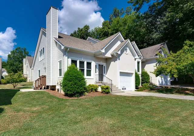 Photo 2 of Townhouse for sale at 110 Hicks Rd, Nashville, TN 37221 | MLS# 3529096 | Listing updated on 2026-09-02