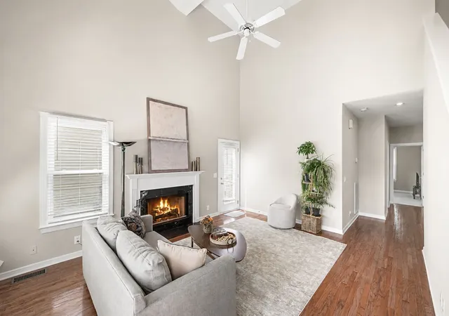 Photo 3 of Townhouse for sale at 110 Hicks Rd, Nashville, TN 37221 | MLS# 3529096 | Listing updated on 2026-09-02