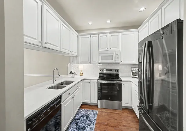 Photo 3 of Townhouse for sale at 110 Hicks Rd, Nashville, TN 37221 | MLS# 3529096 | Listing updated on 2026-09-02