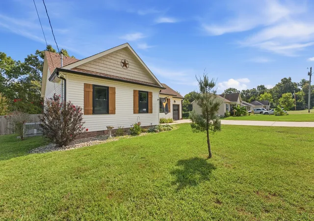 Photo 2 of Single family home for sale at 1524 Joanne Cir, Lewisburg, TN 37091 | MLS# 3545714 | Listing updated on 2026-09-27