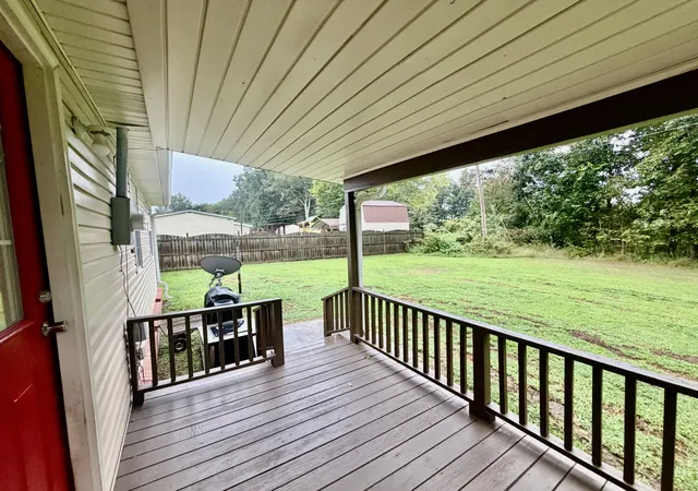 Photo 3 of Single family home for sale at 31861 County Road 8, Florence, AL 35634 | MLS# 3527265 | Listing updated on 2026-08-27