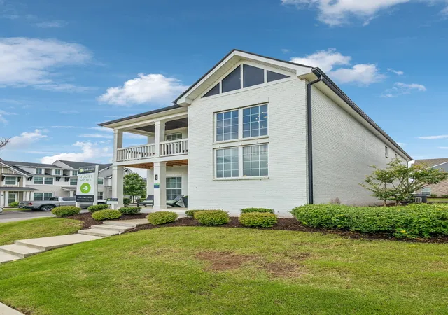 Photo 3 of Single family home for sale at 233 Champaign Pvt Dr, Hendersonville, TN 37075 | MLS# 3527114 | Listing updated on 2026-08-27