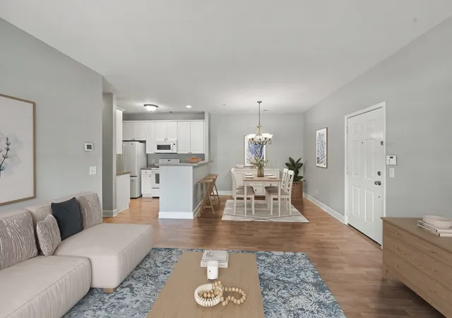 Listing Photo 5 - Condo for sale in building located at 7007 Lenox Vlg Dr, Nashville, TN 37211 - Unit #D-5