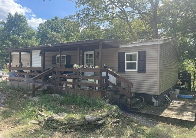 Photo 1 of Sale Pending at 283 Wheel Rd, Shelbyville, TN 37160 | MLS# 3529694 | Listing updated on 2026-09-08