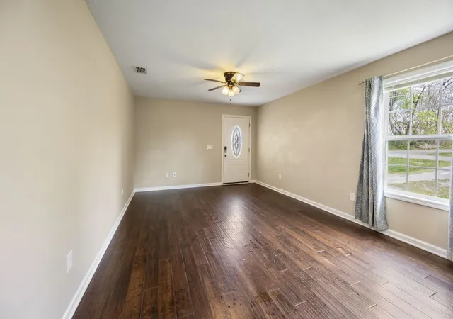Photo 4 of Single family home for sale at 406 Cherry St, Decherd, TN 37324 | MLS# 3530678 | Listing updated on 2026-09-25