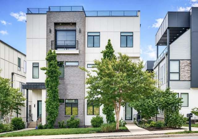 Photo 1 of Townhouse for sale at 1014 9th Ave S, Nashville, TN 37203 | MLS# 3527494 | Listing updated on 2026-09-16