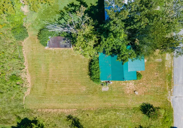 Photo 3 of Single family home for sale at 315 Willis Ave, Hohenwald, TN 38462 | MLS# 3528895 | Listing updated on 2026-08-29